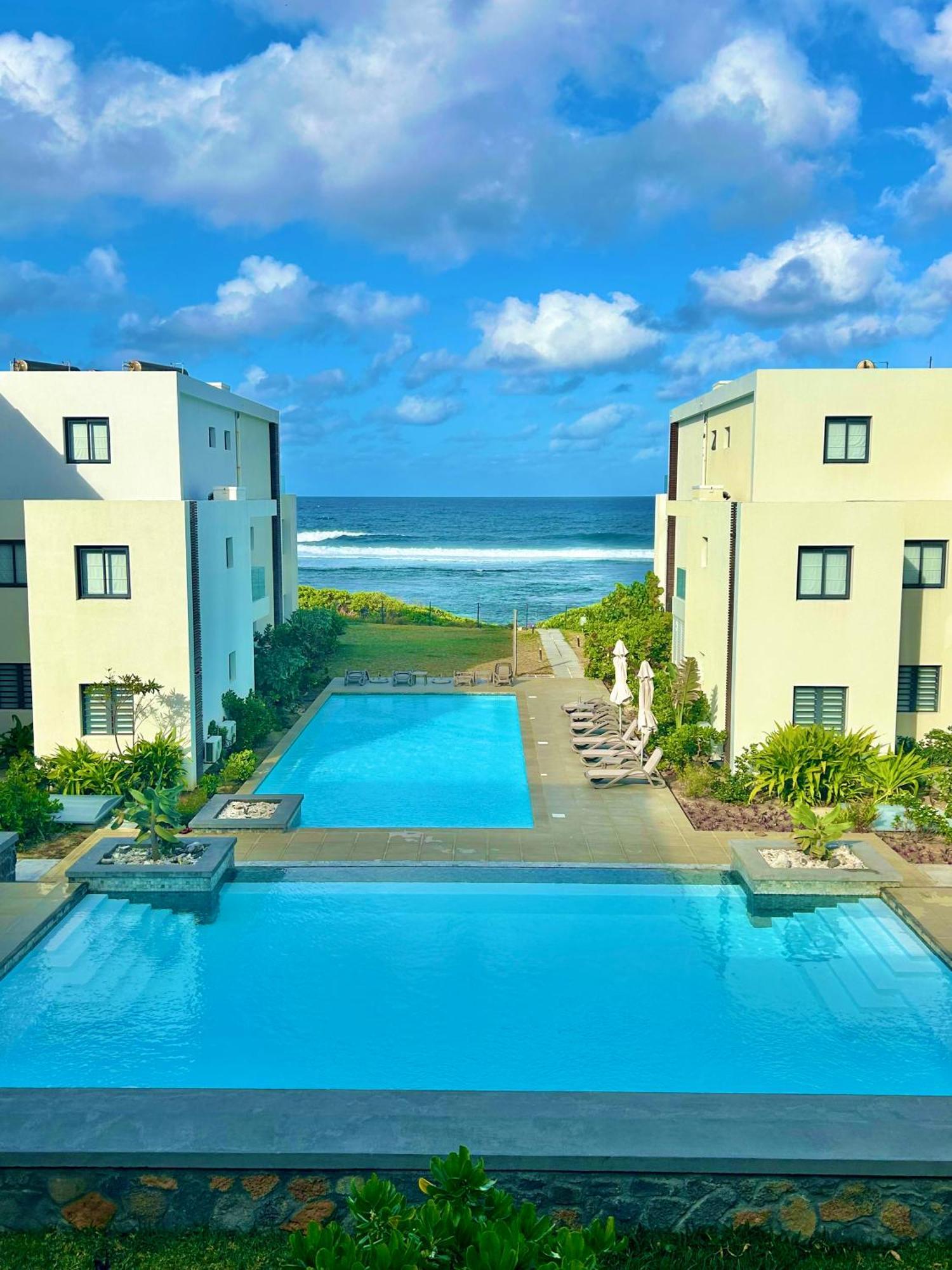 Eastern Blue Beachfront Luxury Apartment Poste Lafayette Exterior photo